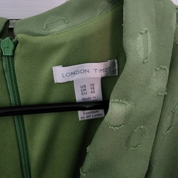 London Times Size 12 Dress - Picture 5 of 5